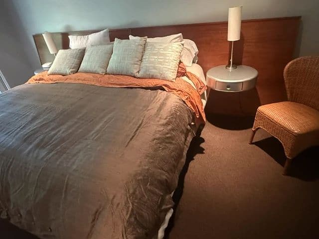Roger Harrell Estate Sales ... Wonderfully Furnished North Dallas Home! photo 8