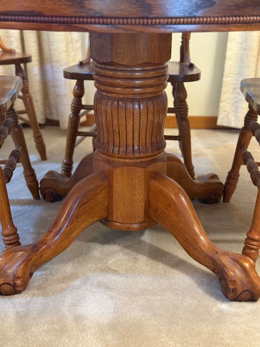 OAK FOREST Estate Sale photo 6