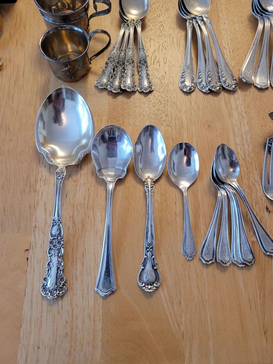 WONDERFUL WINTHROP ESTATE SALE OCT 29TH ANTIQUES ART FURNITURE GOLF MEMORABILIA COINS COLLECTIBLES! photo 12