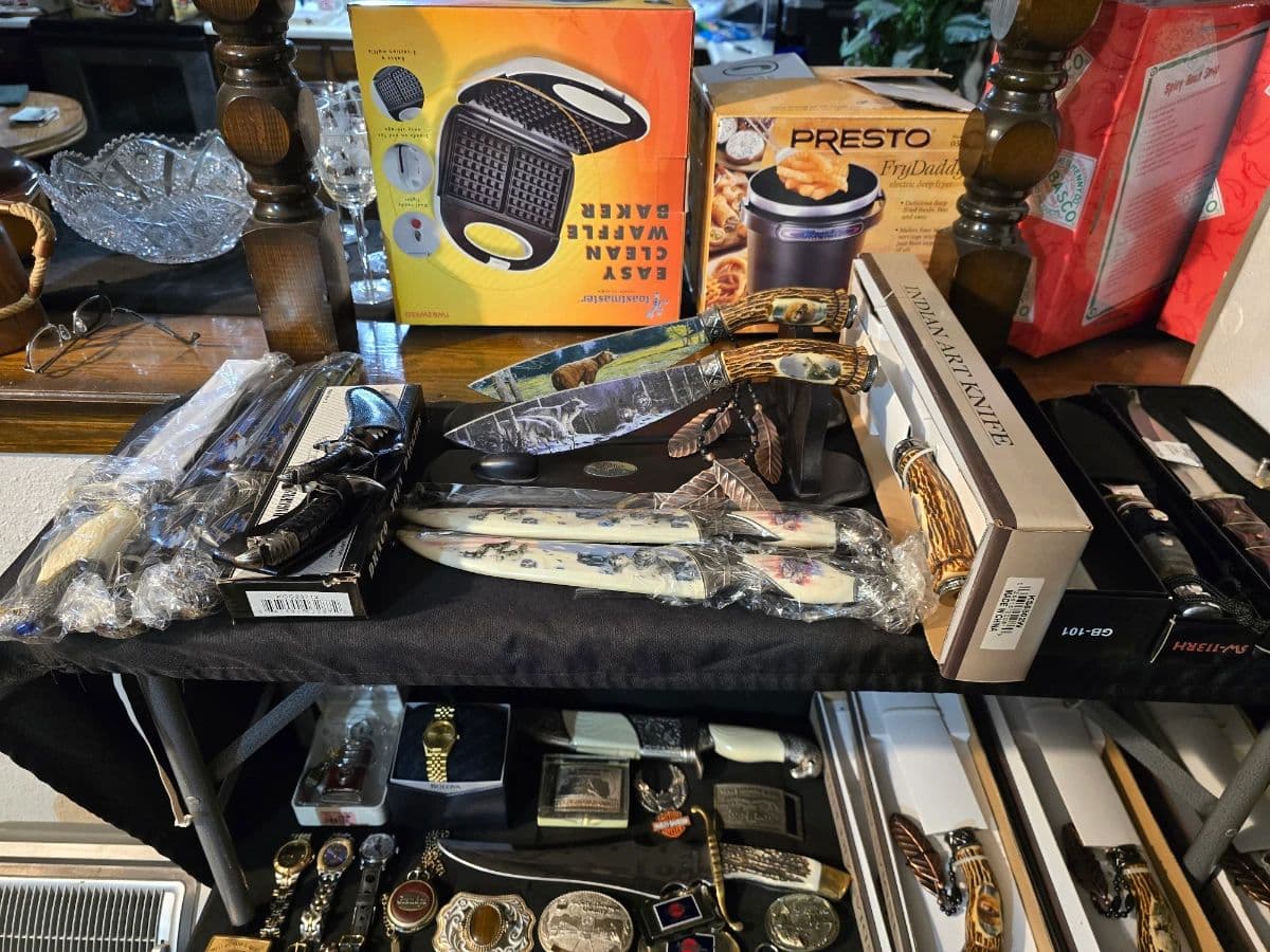 Memory Lane Estate Sale ~ Kansas City (Northland NE 72nd & N. Euclid) photo 6