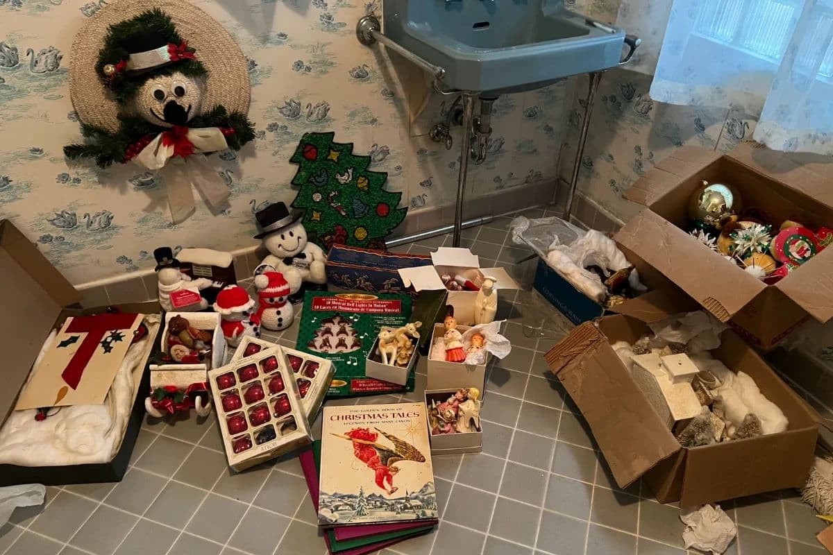 Cozy Cottage Time-Capsule Collection from Normandy Park - Ends 10/7 photo 3
