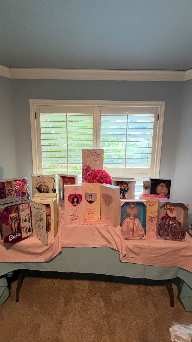 Barbie’s to Vinals to Stylish Home Treasures Estate Sale!! photo 2