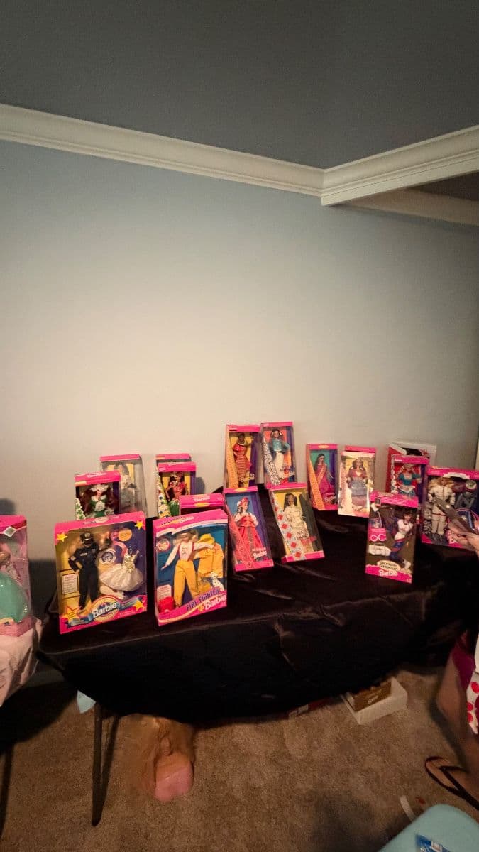 Barbie’s to Vinals to Stylish Home Treasures Estate Sale!! photo 3