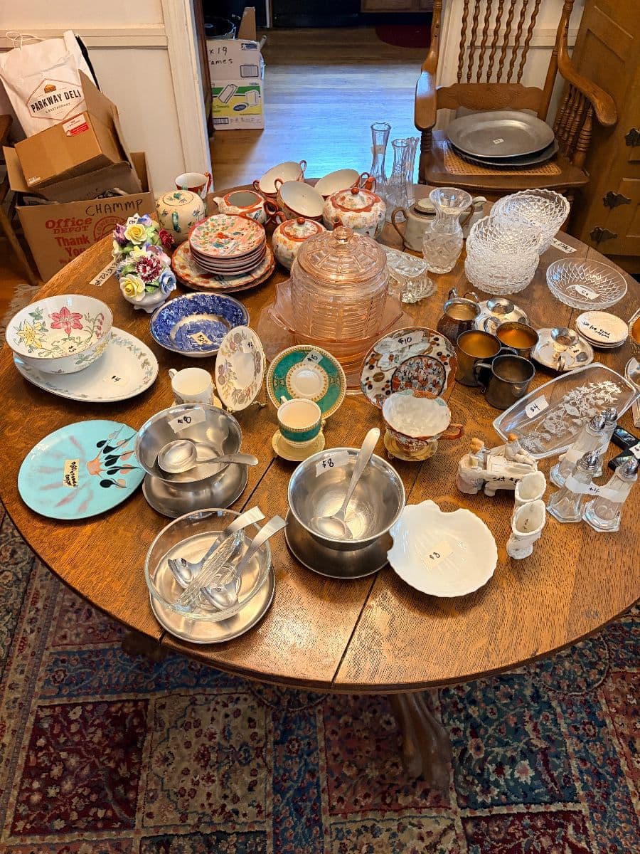 Tenleytown Estate Sale Pickers Delight photo 2