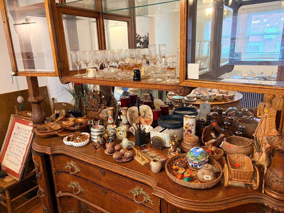 Tenleytown Estate Sale Pickers Delight photo 5