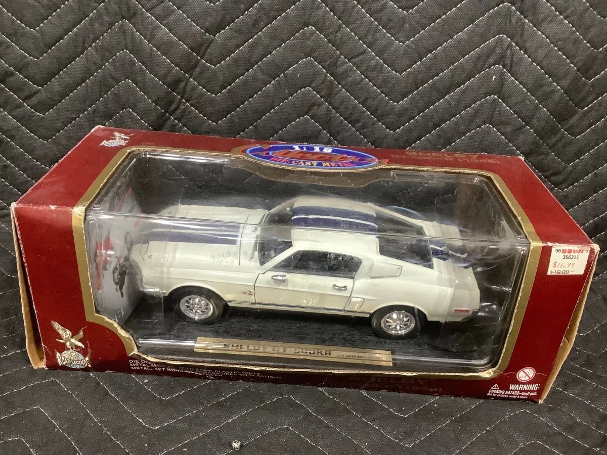 ONLINE ONLY AUCTION IN HOUSE SHIPPING photo 2