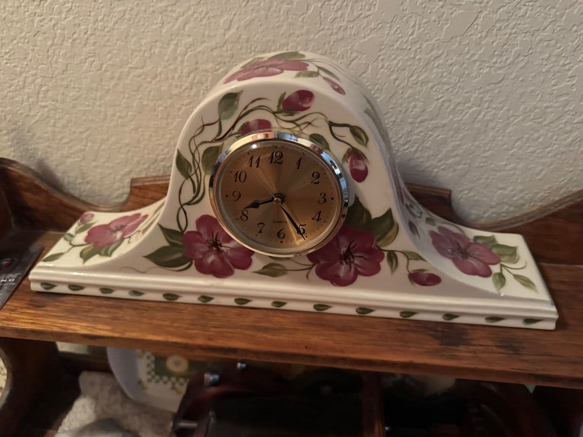 PACKED HOME IN N PHOENIX! TONS OF COLLECTIBLES, FIESTAWARE, DOLLS, CLOTHING, BOOKS & MORE…. photo 1