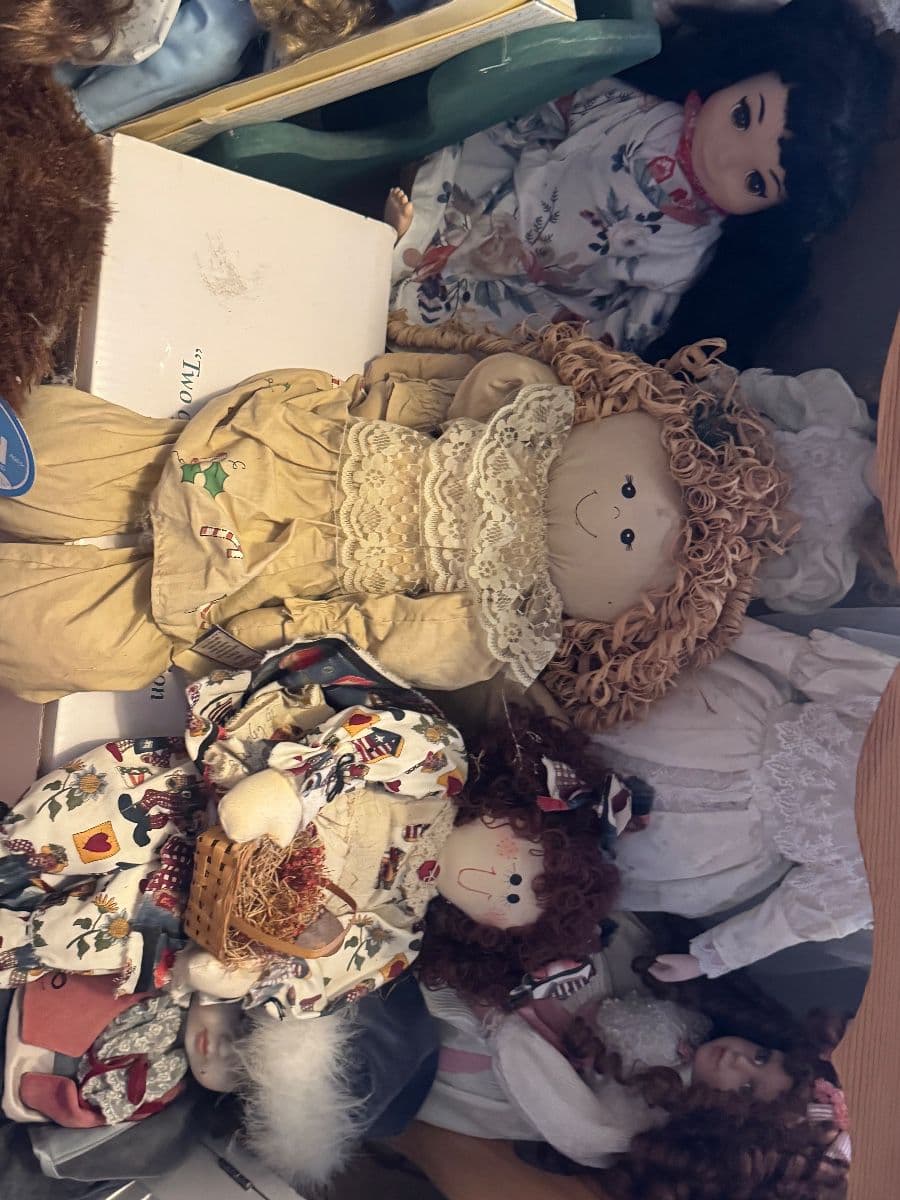 PACKED HOME IN N PHOENIX! TONS OF COLLECTIBLES, FIESTAWARE, DOLLS, CLOTHING, BOOKS & MORE…. photo 12