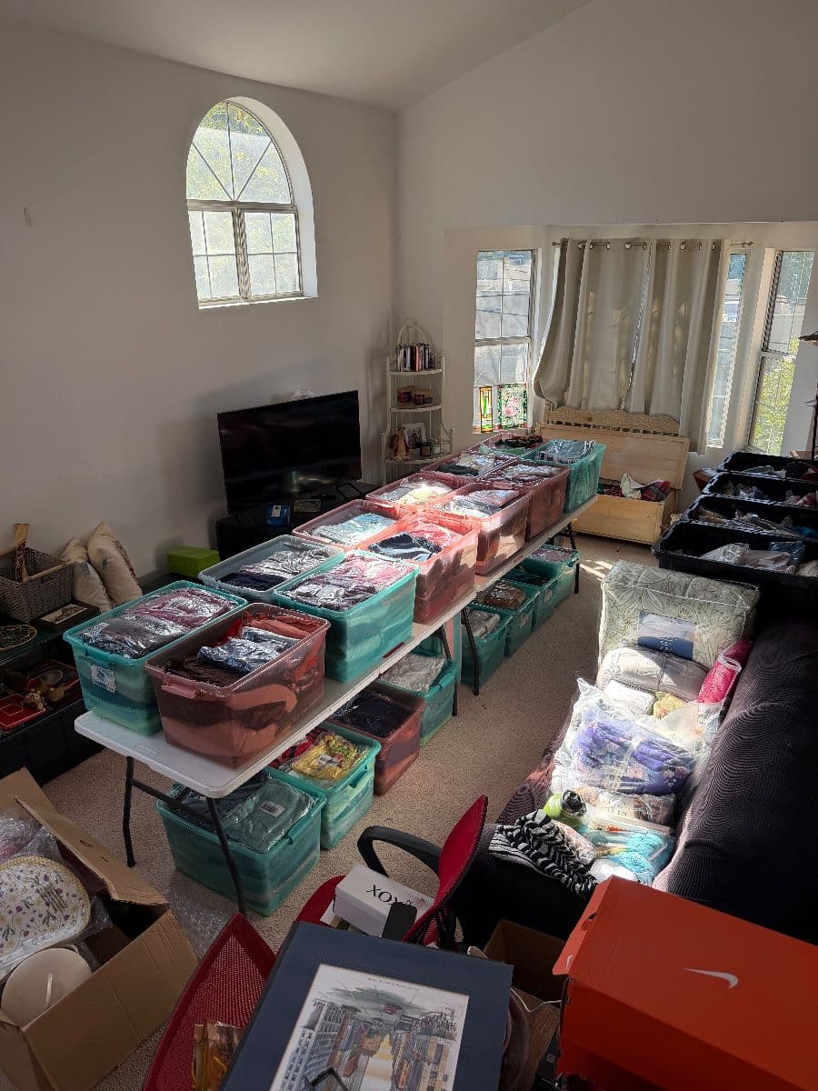 SUPER PACKED SILVERLAKE TREASURES - WEEKDAY BONANZA photo 3
