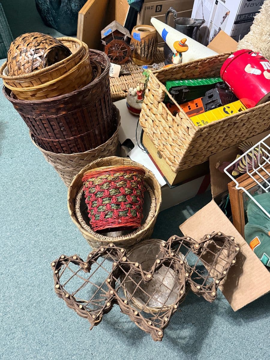 Multi Family Estate/ Garage Sale photo 2