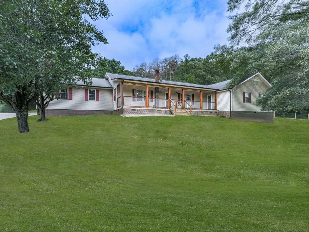 Estate sale everything must go even the home with a 2.5% assumable loan photo 2
