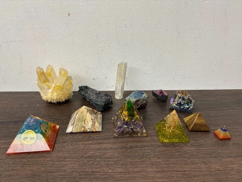 Collectibles, Art Glass, LOTR, Star Trek, Disney, Funko, Xbox, Crystals & Vintage Decor photo 3