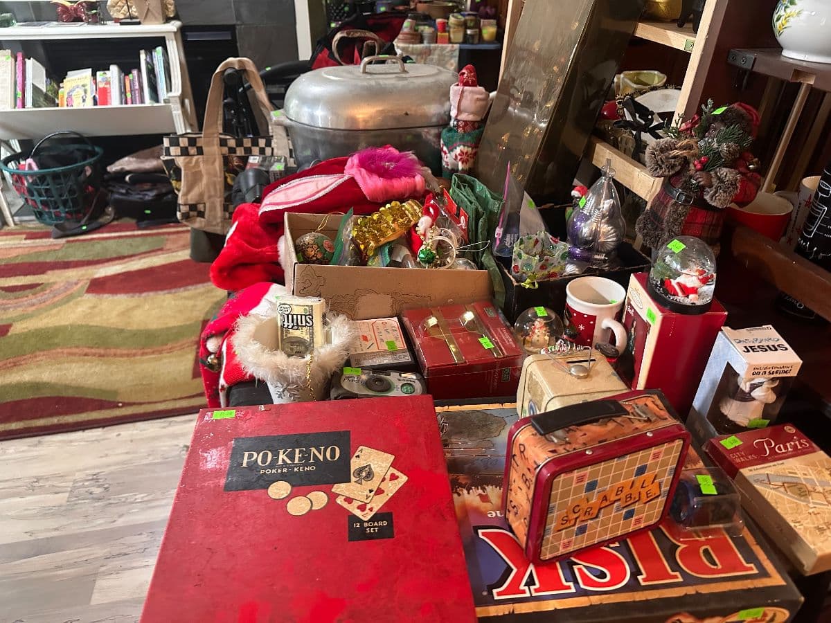 75% OFF St Johns Condo Estate Sale photo 12