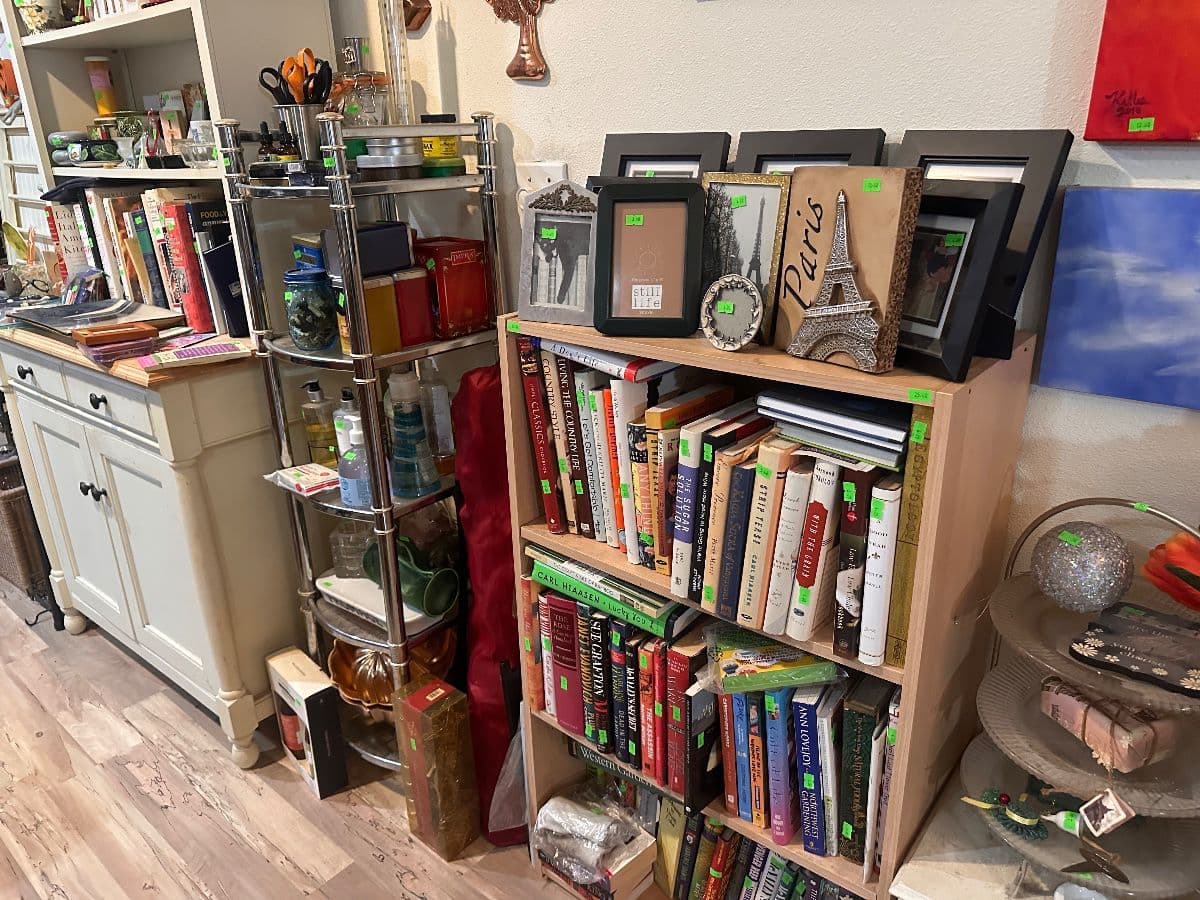 75% OFF St Johns Condo Estate Sale photo 9