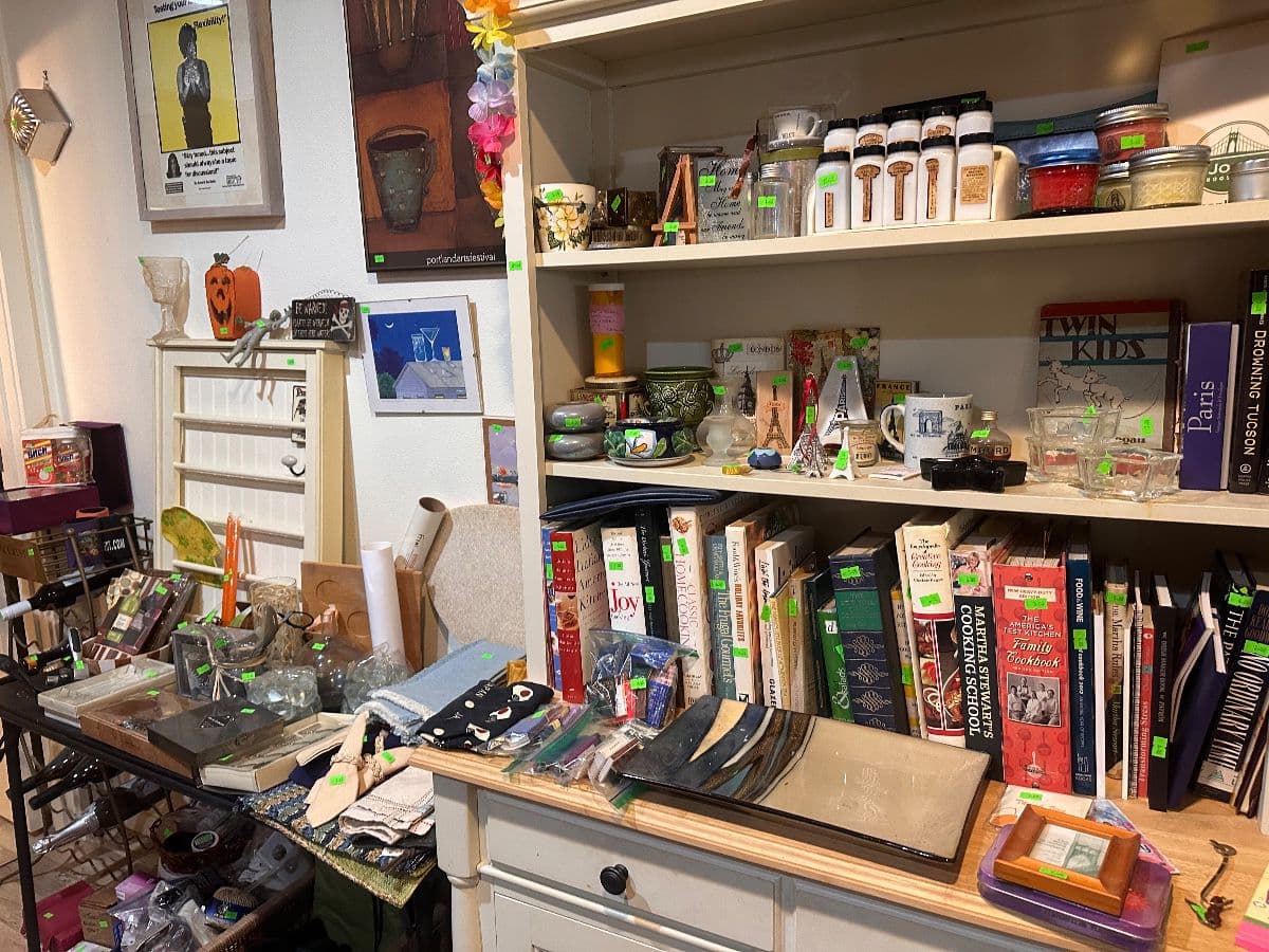 75% OFF St Johns Condo Estate Sale photo 8