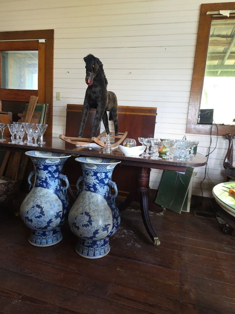 Estate Sale and Lakeway photo 8