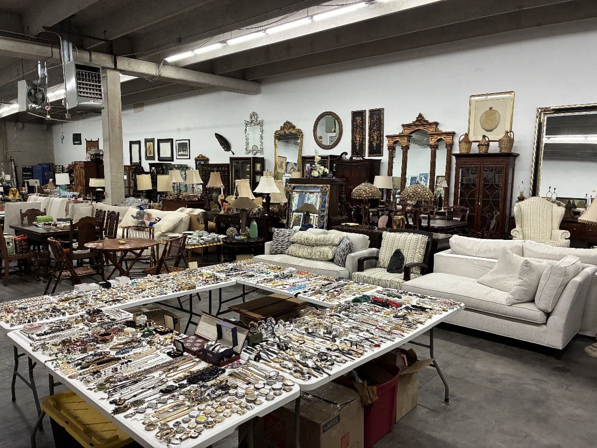 MASSIVE MULTI-ESTATE LIQUIDATION. Furniture, Collectibles, Jewelry, Art, Rugs, Records & More photo 11