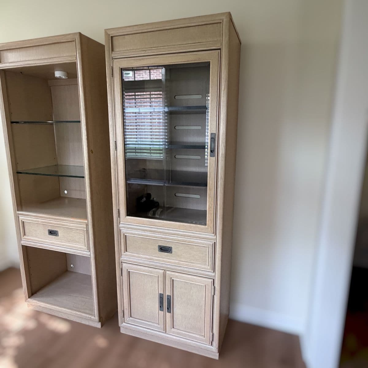 Downsizing Sale Featuring Quality Furniture + Decor  Online Auction photo 9