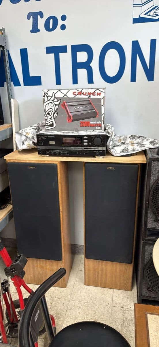 Electronic Sale "Going out of Business Sale" and more photo 4