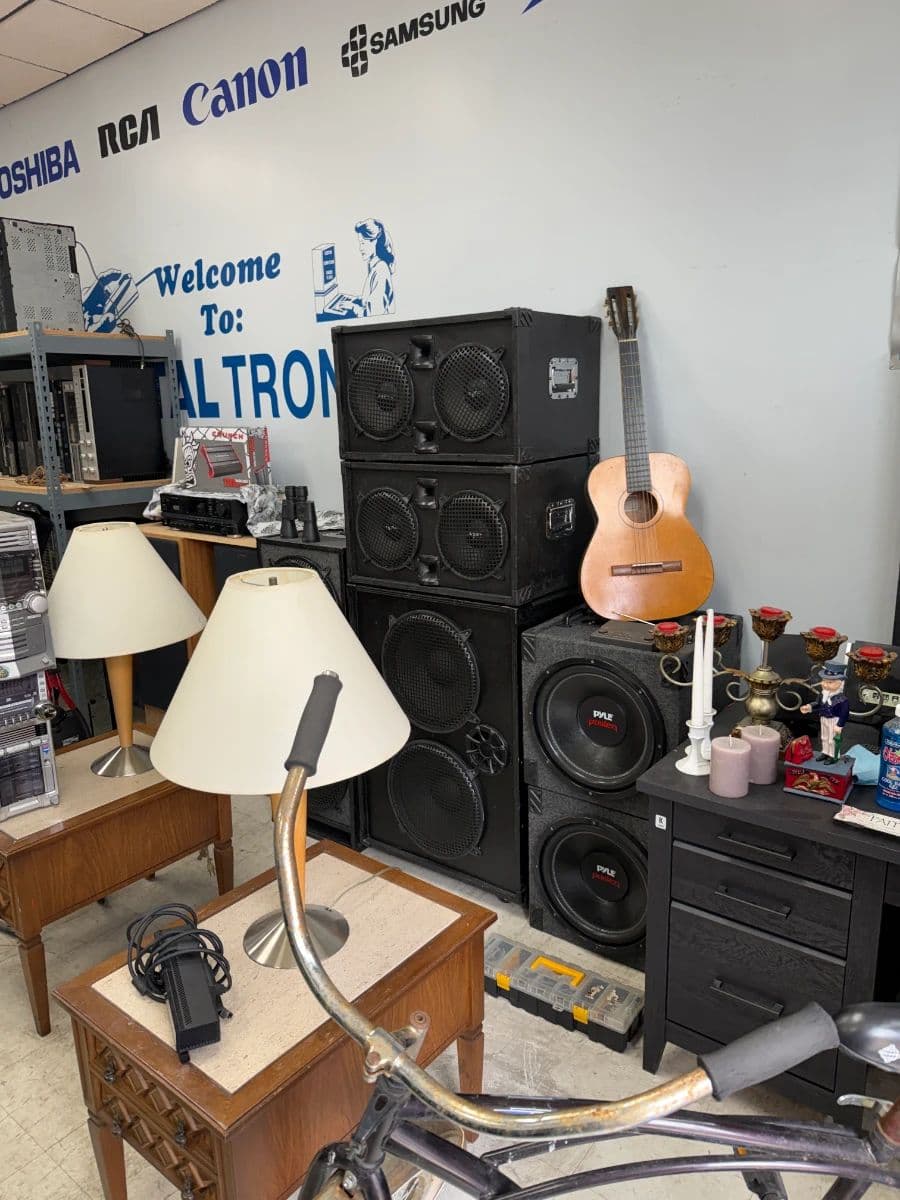 Electronic Sale "Going out of Business Sale" and more photo 6