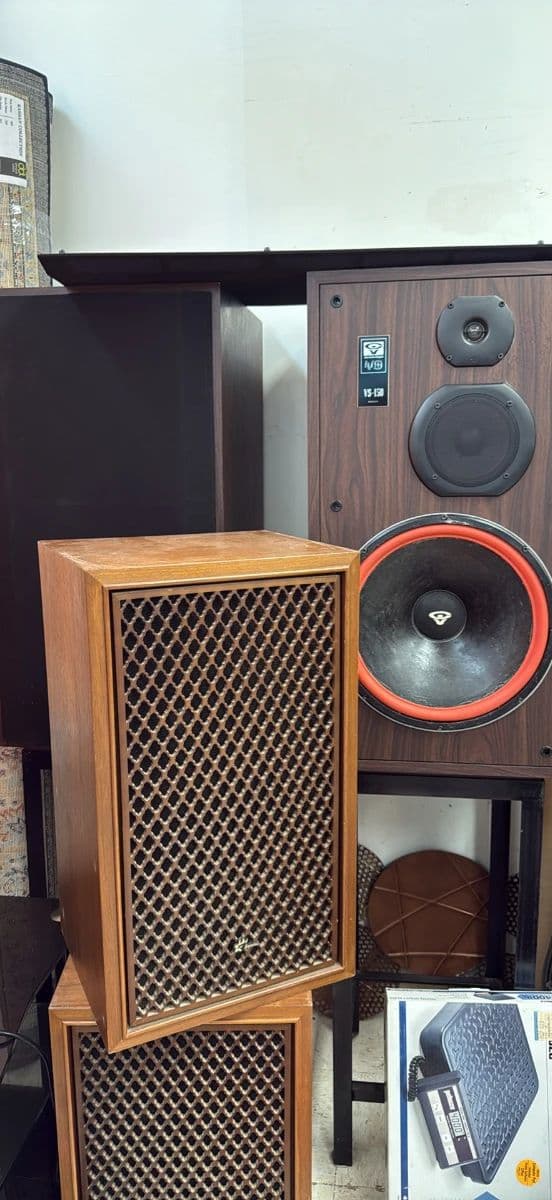 Electronic Sale "Going out of Business Sale" and more photo 3