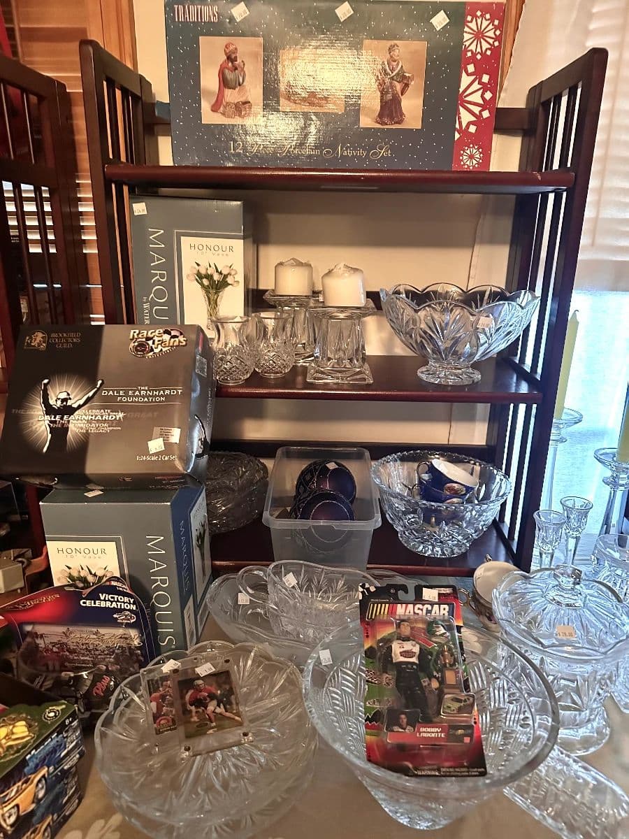 Shangri-L'AGAIN! Round 2 in Milwaukie Estate Sale! photo 10