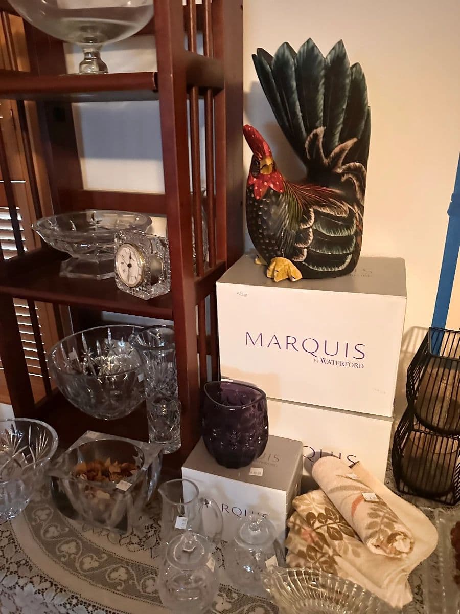 Shangri-L'AGAIN! Round 2 in Milwaukie Estate Sale! photo 6