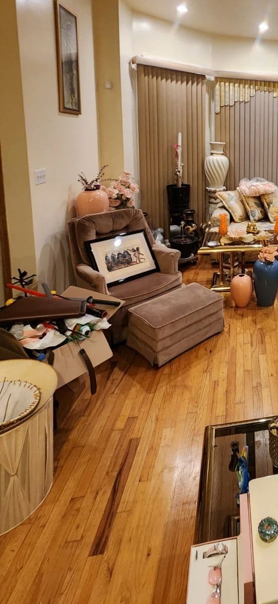 PRIVATE ESTATE SALE | UNIQUE FINDS & HIDDEN TREASURES photo 2
