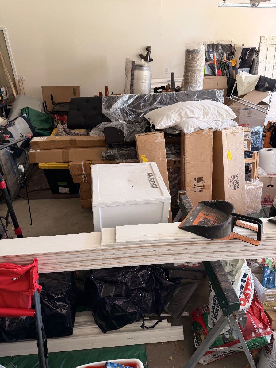 Affordable Estate Sales!  Packed Valparaiso indiana Sale! photo 2