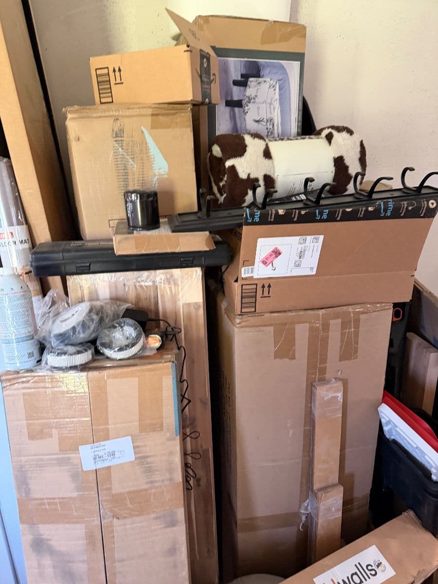 Affordable Estate Sales!  Packed Valparaiso indiana Sale! photo 6