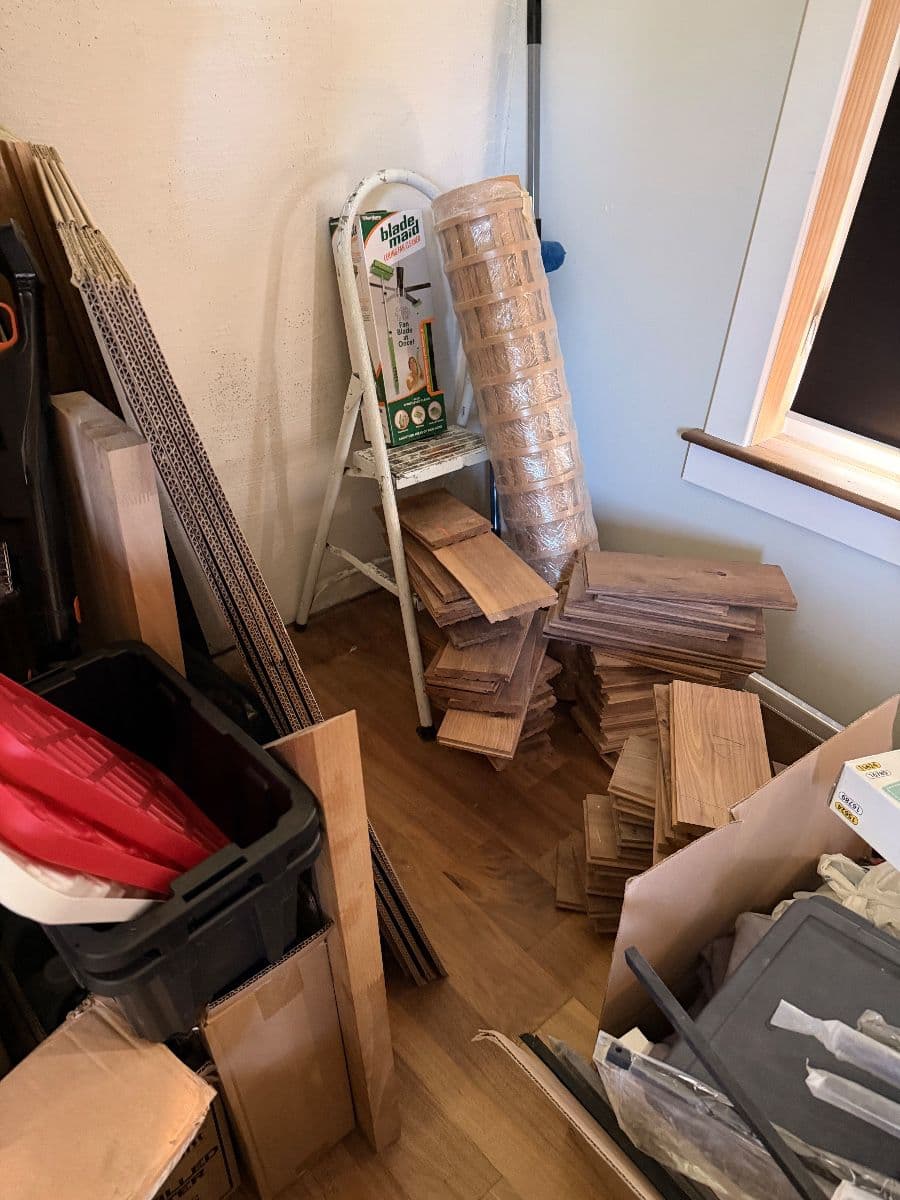 Affordable Estate Sales!  Packed Valparaiso indiana Sale! photo 7