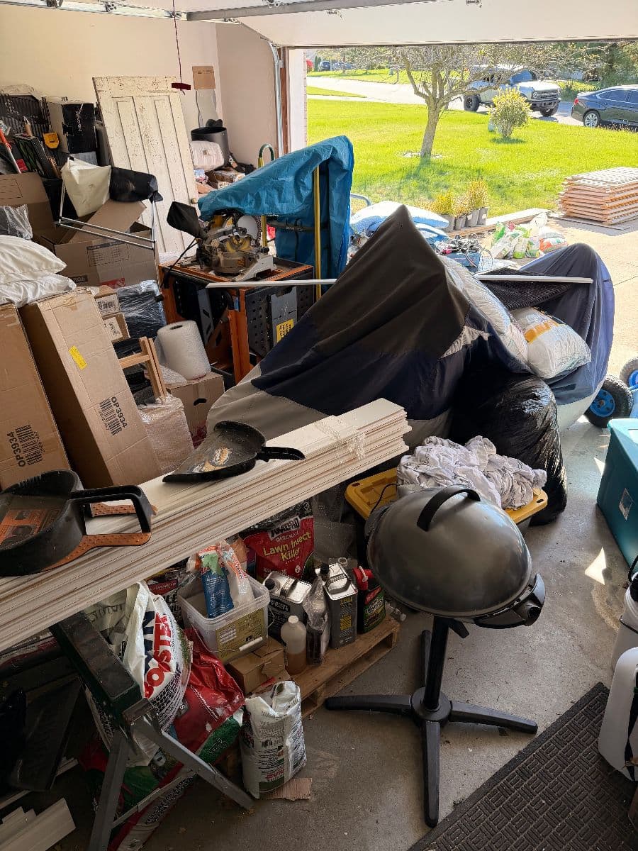 Affordable Estate Sales!  Packed Valparaiso indiana Sale! photo 3
