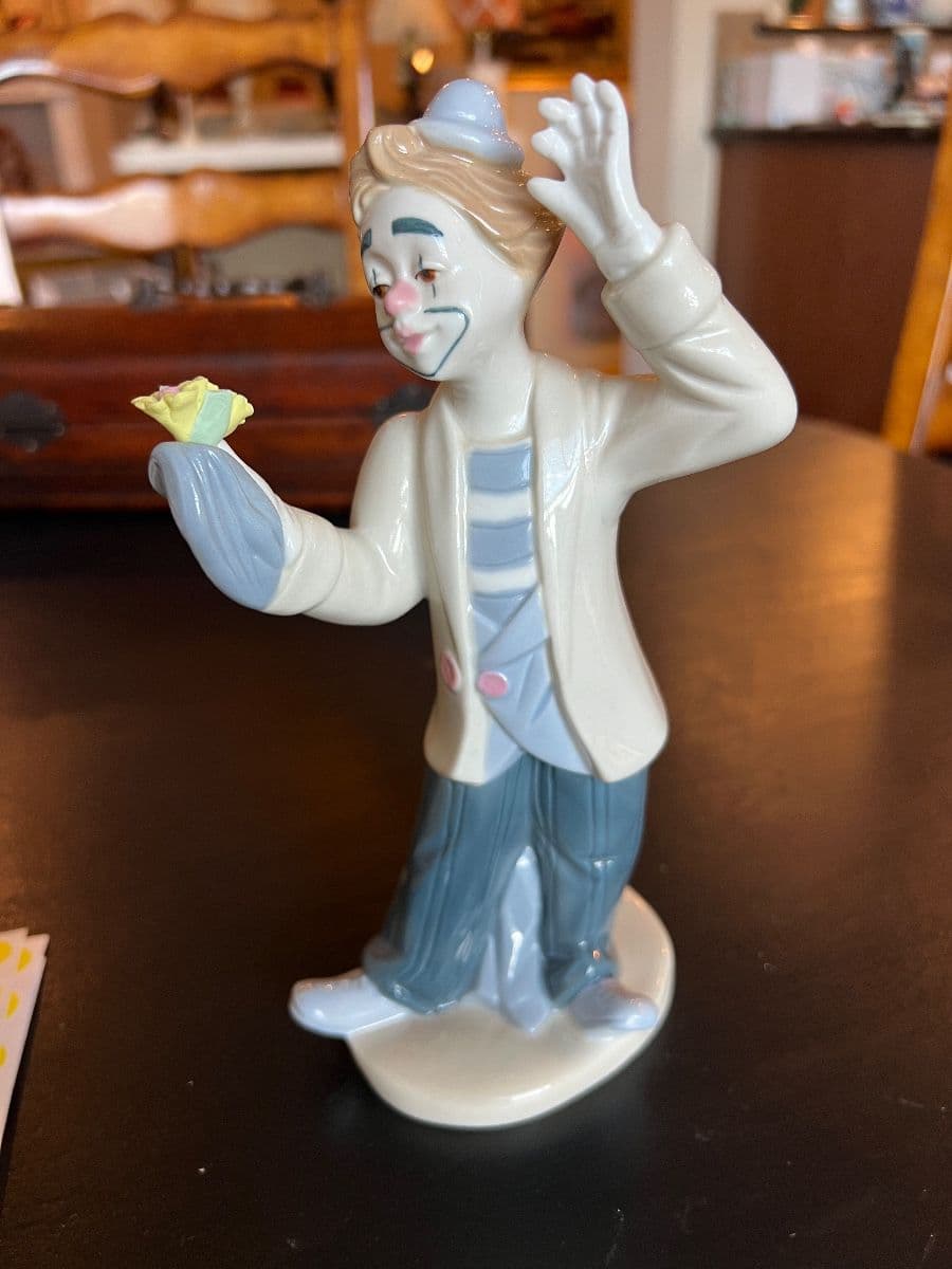 Estate Sale -Falconhead West photo 4