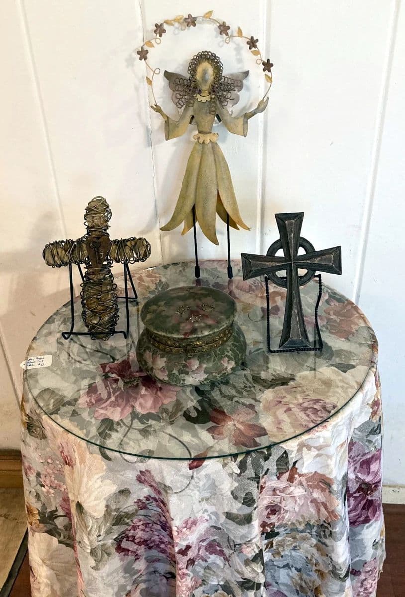 If it's not nailed down...A sale by Sharon Adams! photo 7
