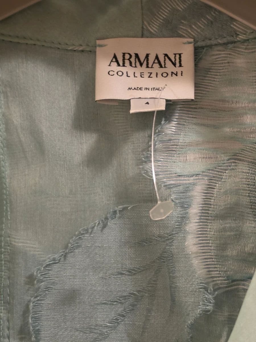 Cleveland Park Overflowing With Top-Tier Designer Clothing photo 11