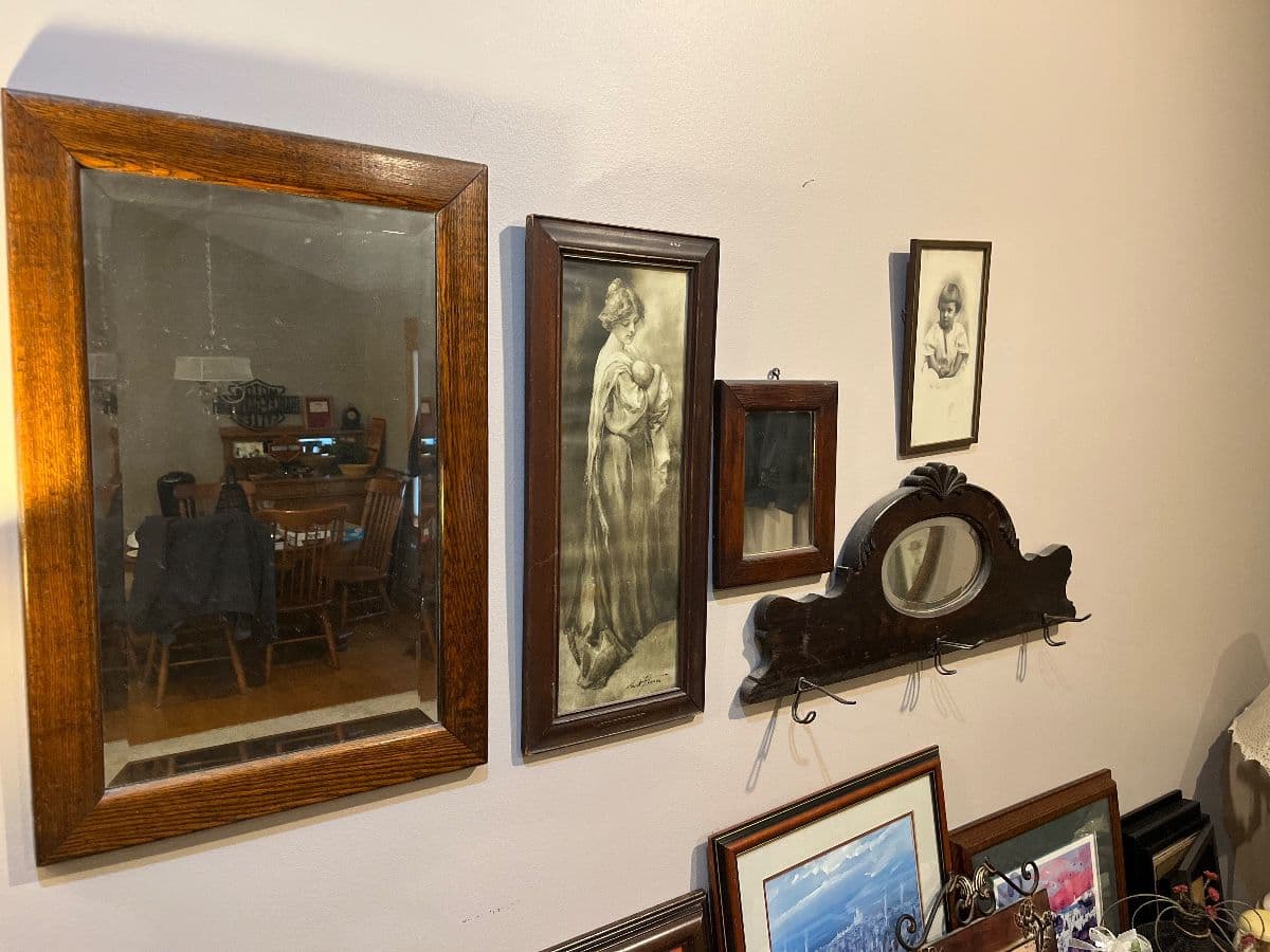 NICE ANTIQUES AND MORE ROCKFORD ESTATE SALE photo 4