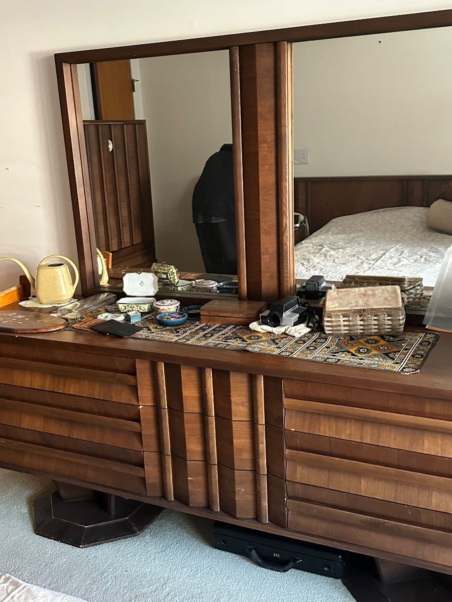 Brooklyn Tag Sale by M&B Eldorado Estate Liquidation Company photo 5
