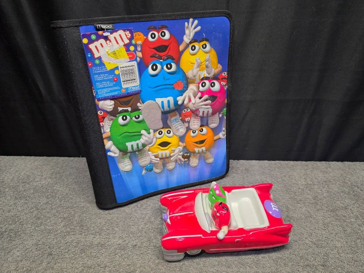 iMac, Laserdisc Player, Hope Chest, Collectibles, Purses, Vintage, Perfume, Tools, Glass, and More!! photo 4