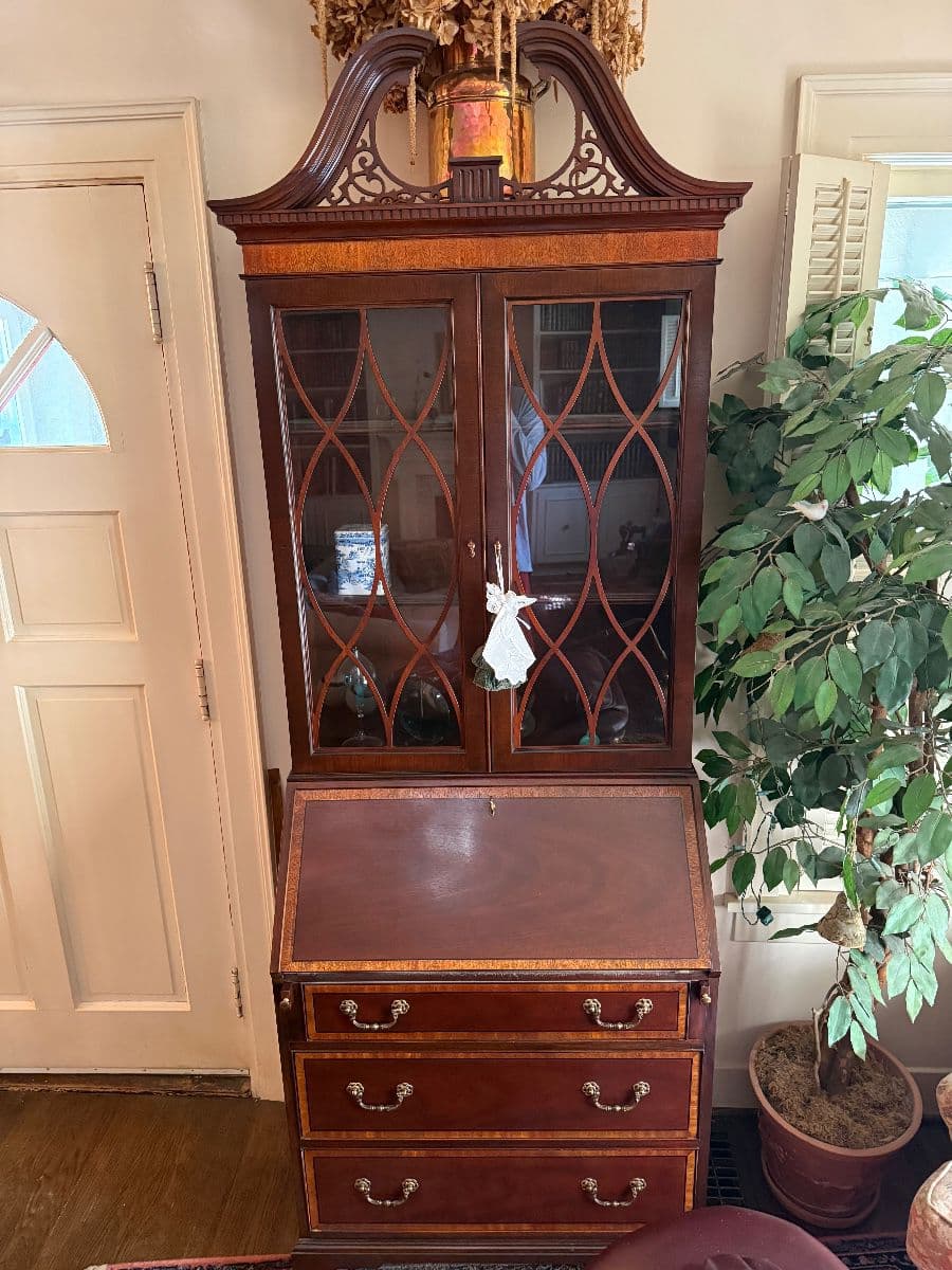 Nice Loose Park Sale - Pence Estate Sales photo 5