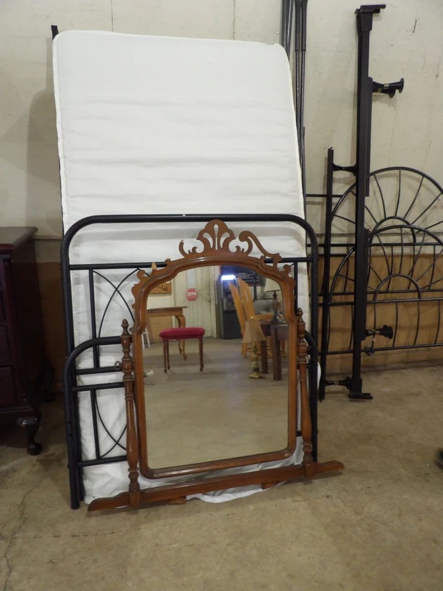 ESTATE AUCTION photo 8