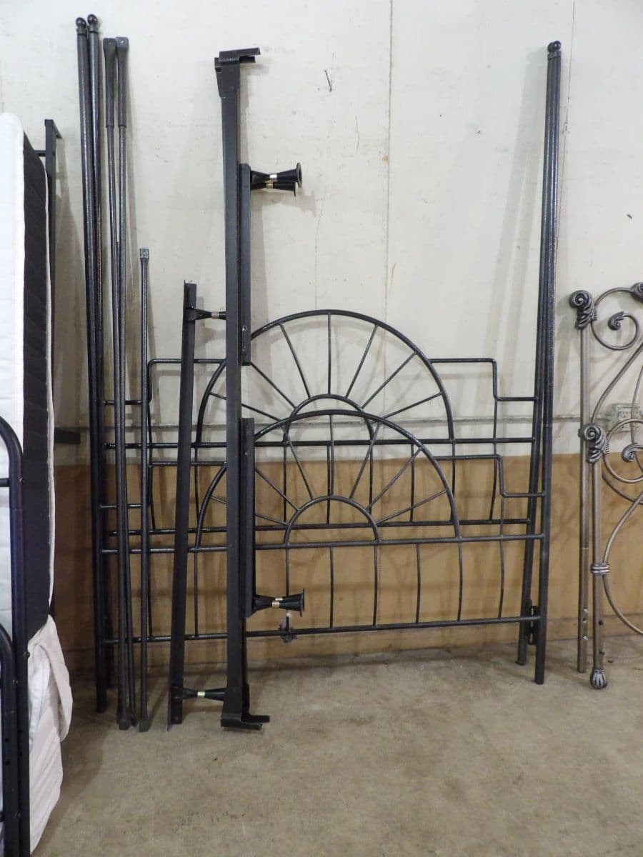 ESTATE AUCTION photo 9
