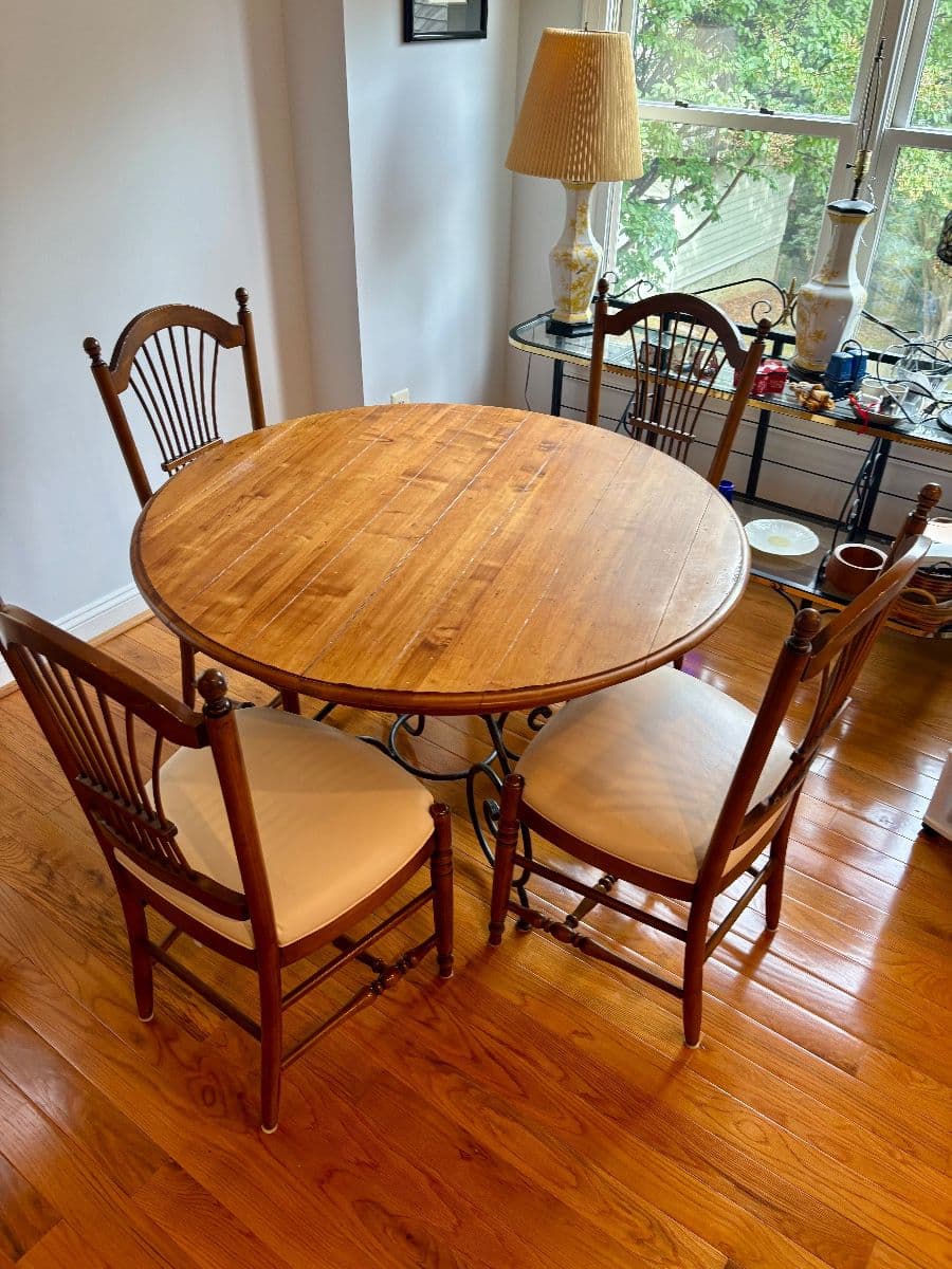 Huge Sale in Kentlands! photo 4
