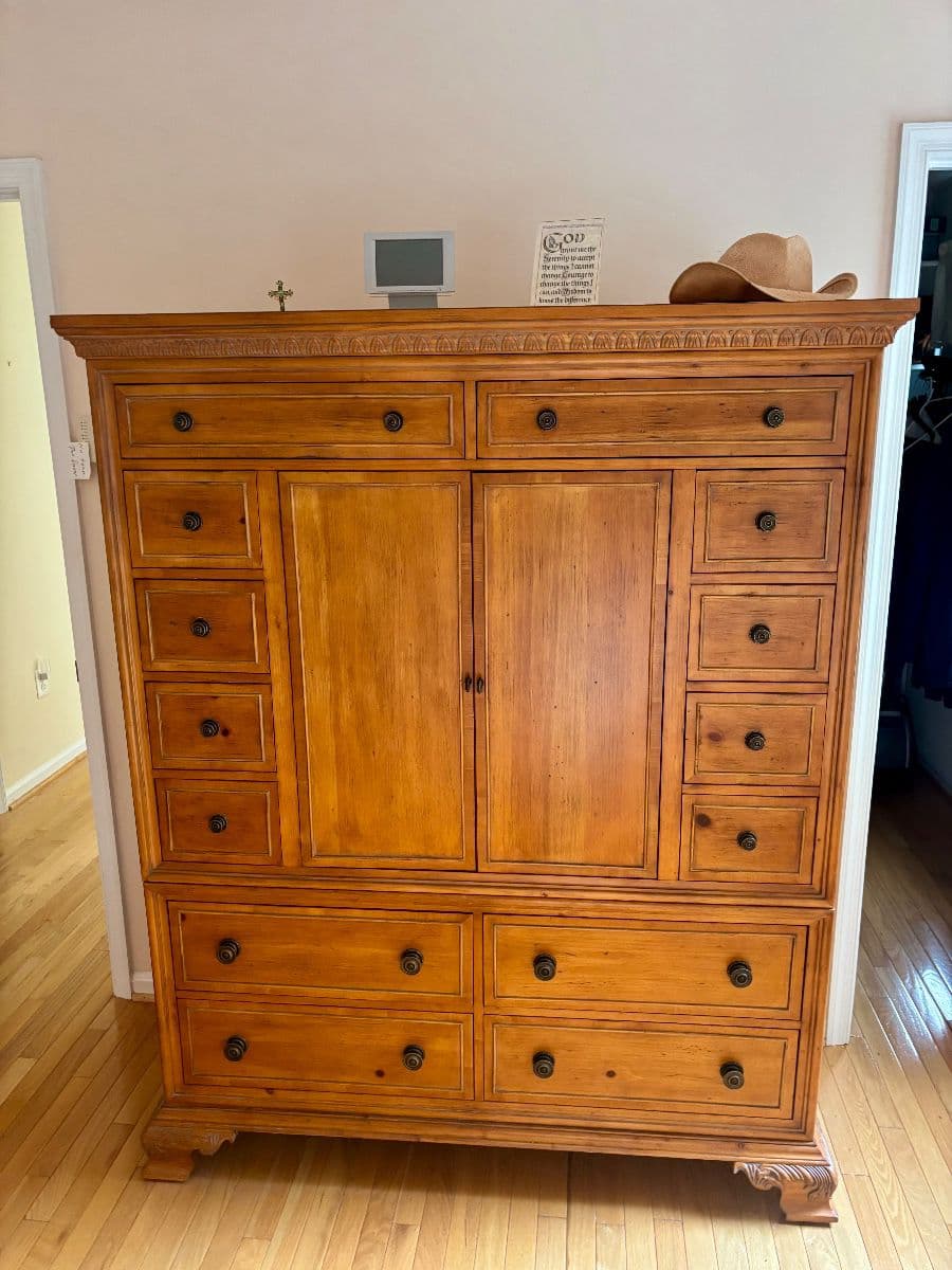 Huge Sale in Kentlands! photo 1