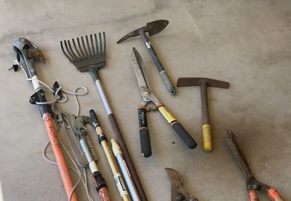 Japanese Estate Sale: Art, Dolls, Lacquerware, Tools and More - Bidding ends 10/13 photo 11