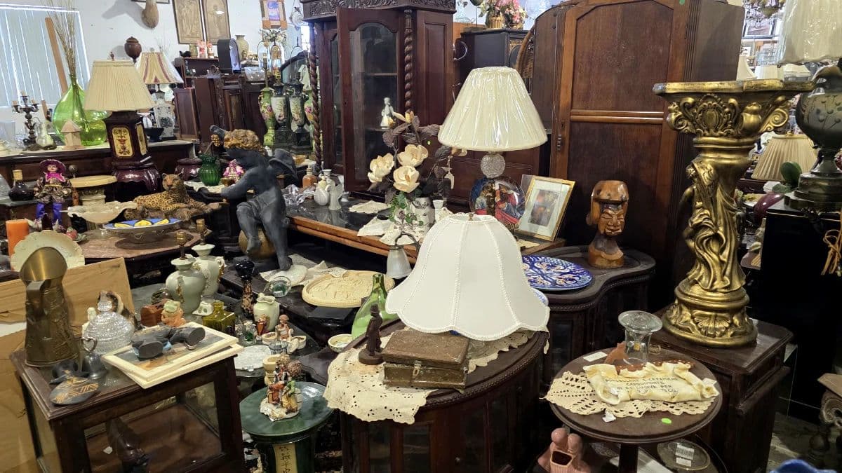 MASSIVE Antique Store Liquidation Live Cash & Carry Sale photo 12