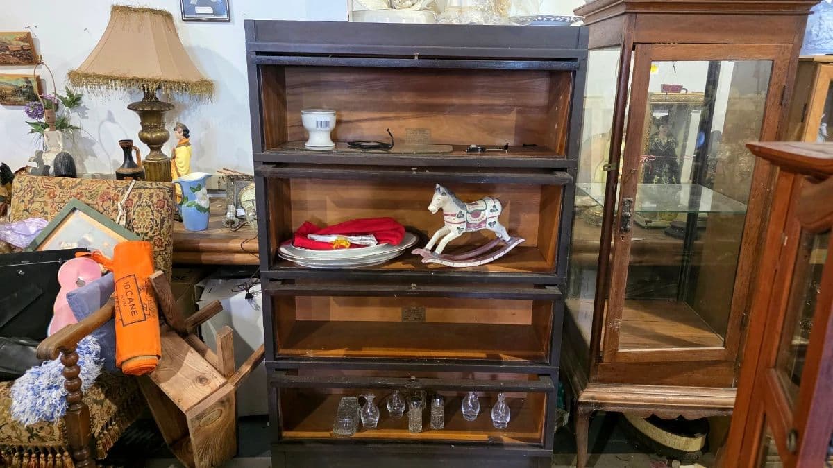 MASSIVE Antique Store Liquidation Live Cash & Carry Sale photo 4