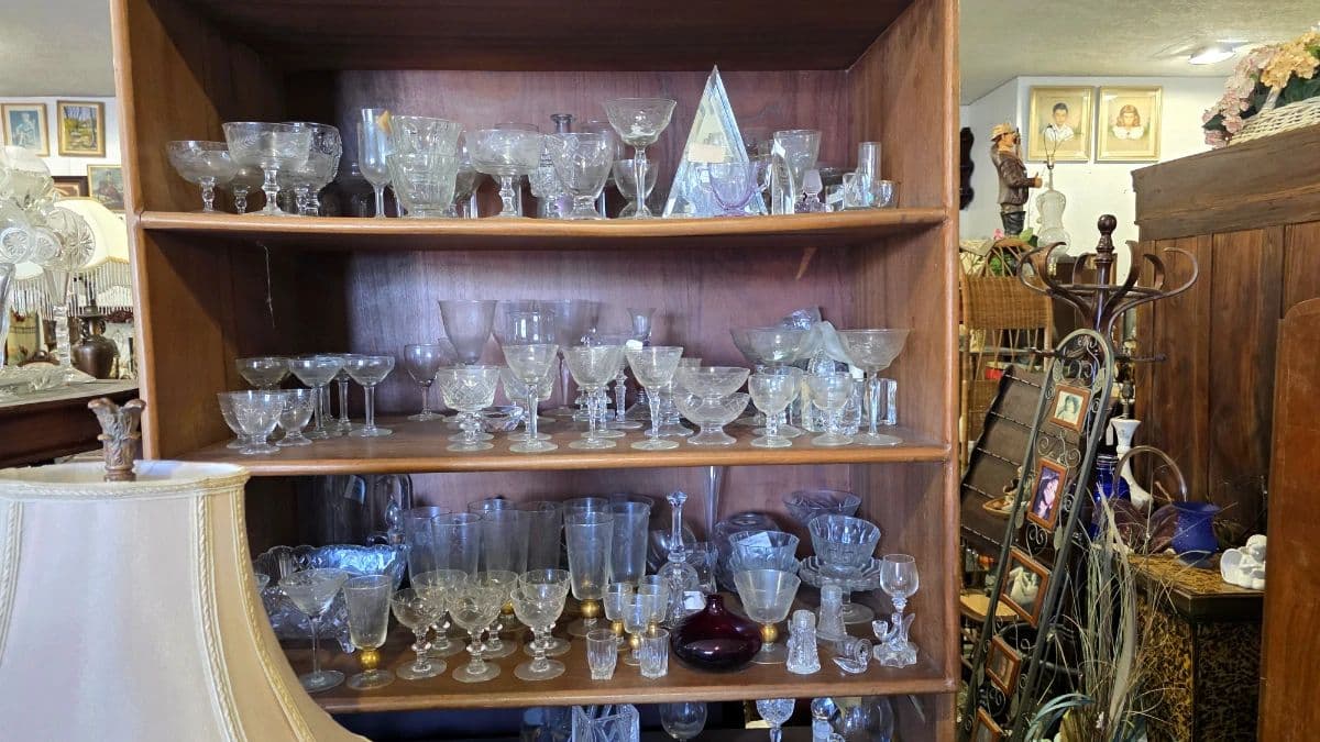 MASSIVE Antique Store Liquidation Live Cash & Carry Sale photo 6