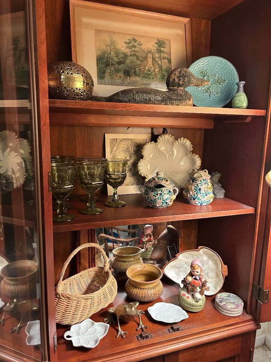 GILDED NEST IN VININGS WITH A STUNNING COLLECTION OF EXCEPTIONAL FINDS! photo 9