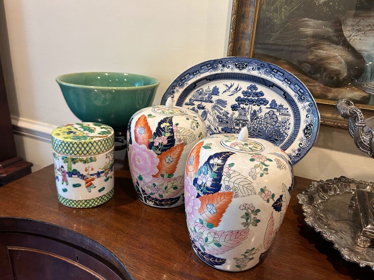 GILDED NEST IN VININGS WITH A STUNNING COLLECTION OF EXCEPTIONAL FINDS! photo 5