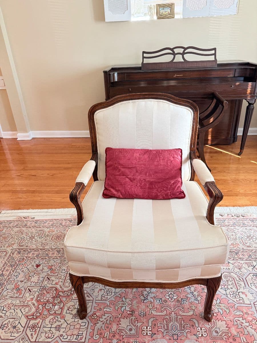 West Ridge Chicago Estate Sale photo 6